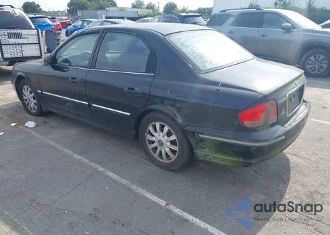 2004 Hyundai Sonata Gls/Lx from USA, damaged, VIN KMHWF35H94A960597